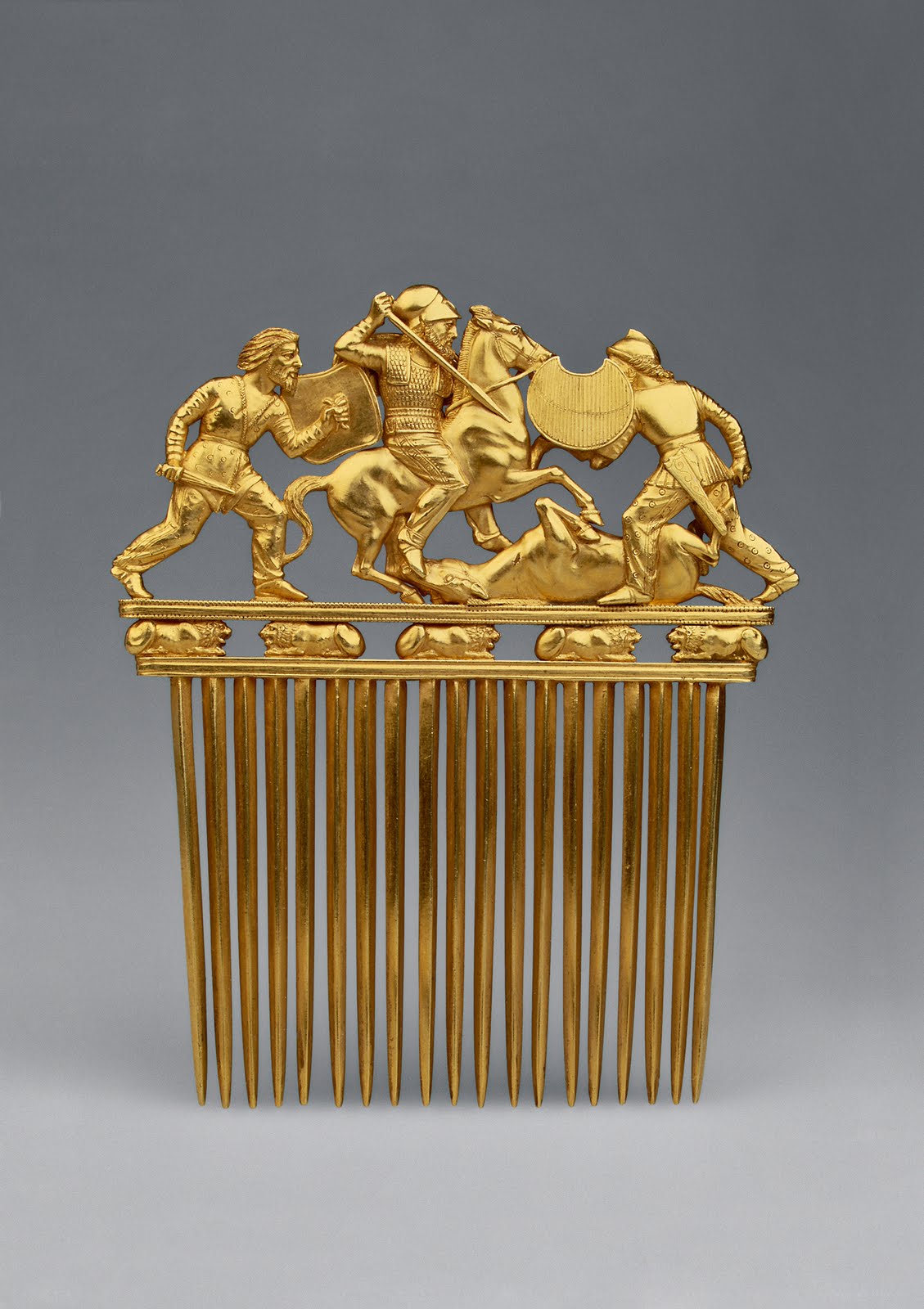 Scythian golden comb (5th century BC)
